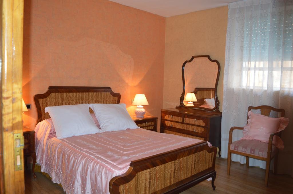 Casa Rural Los Llaganos Villaturiel Kültér fotó